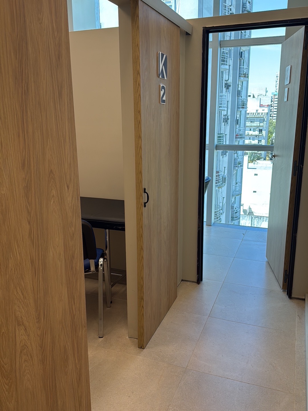 Sala de recuperación activa con luz infrarroja